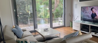 Tranquil Getaway Wifi Netflix and Pet friendly