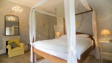 5 bedrooms, in-room safe, desk, iron/ironing board