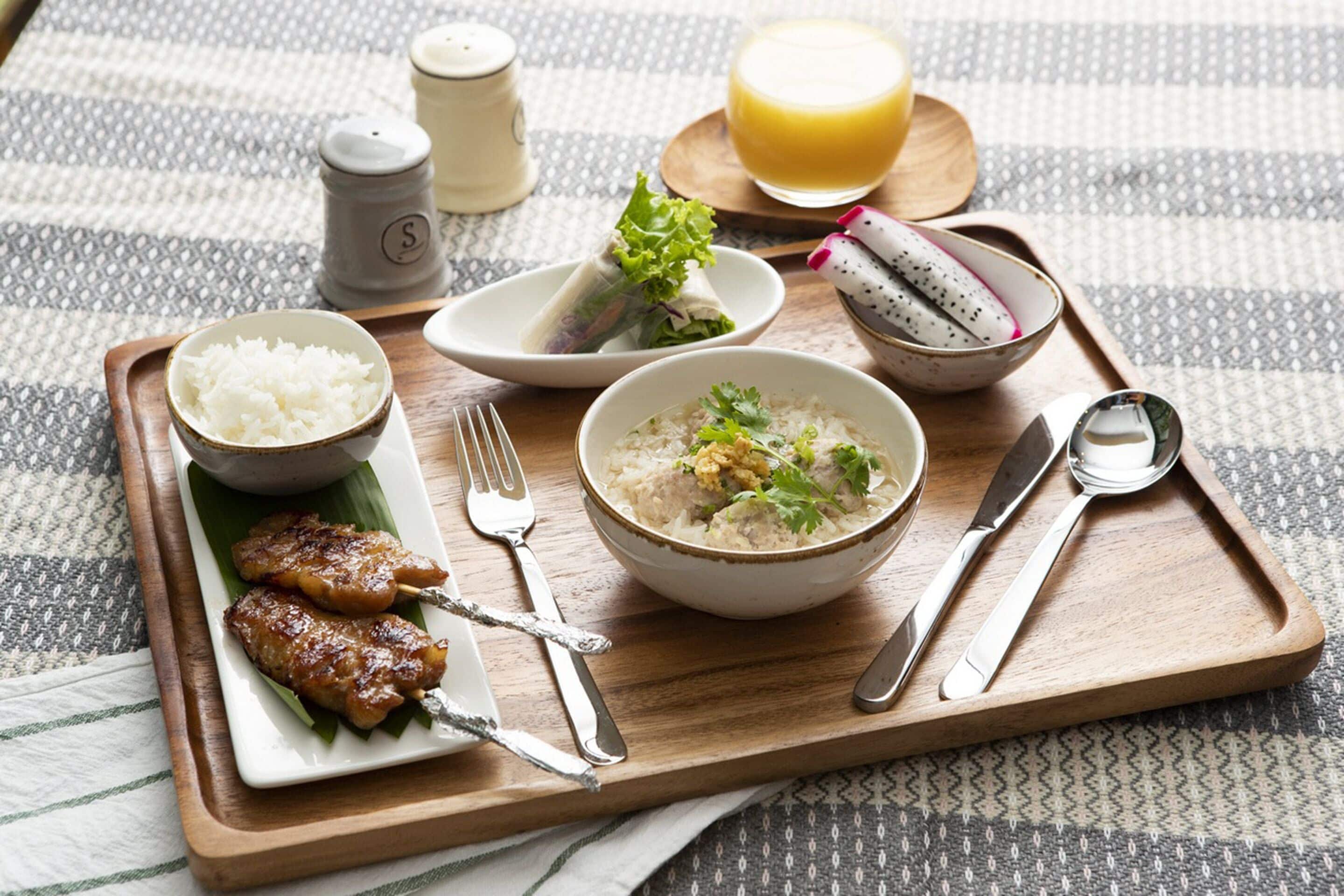 daily continental breakfast (thb 180 per person)