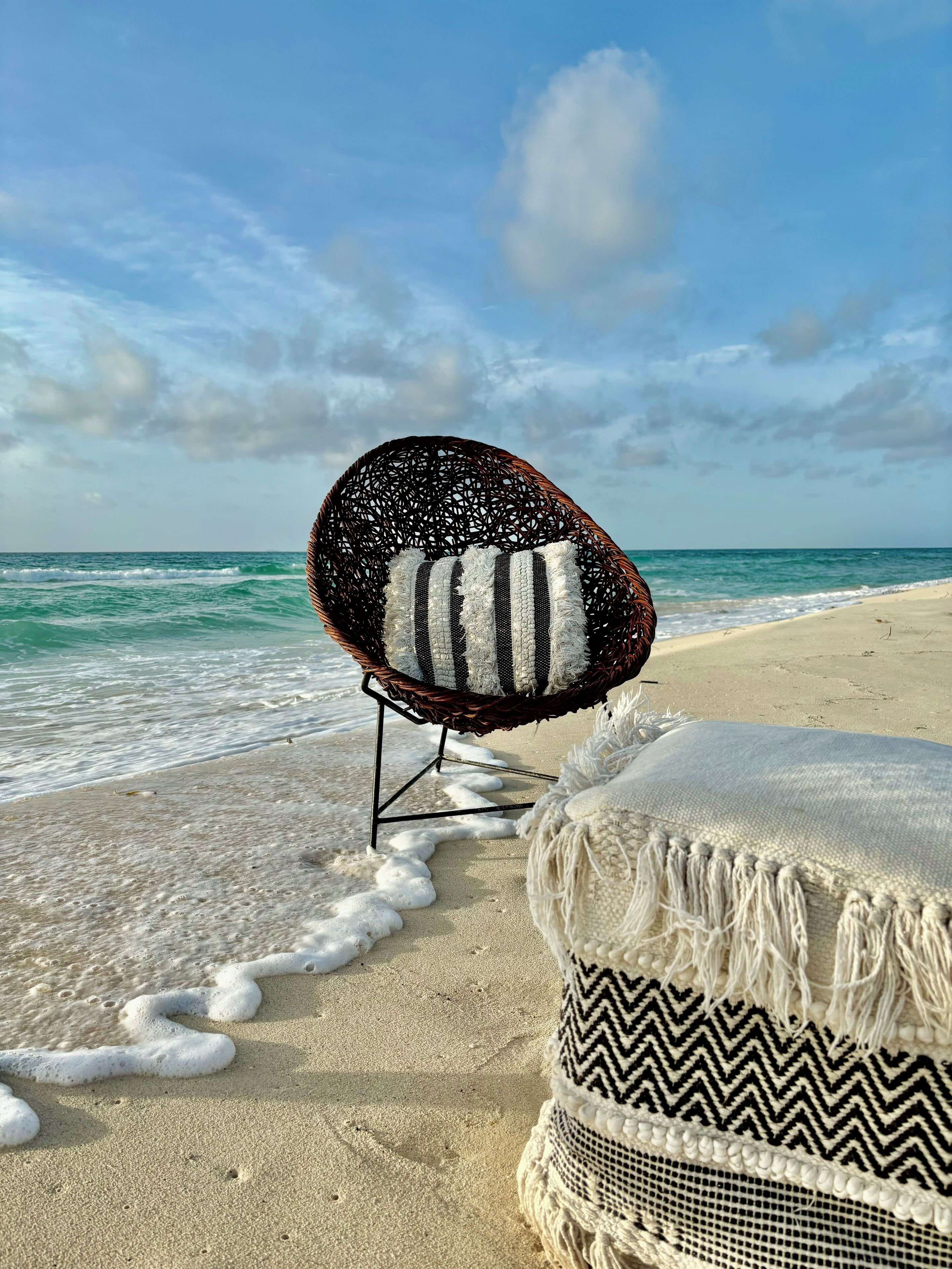 Beach nearby, sun loungers, beach umbrellas, beach towels