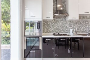 冰箱��、微波炉、烤箱、炉灶