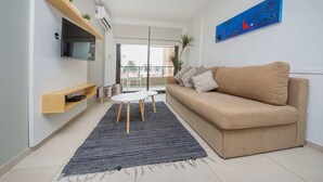 32-inch flat-screen TV with cable channels, LED TV - Rent San José de Calasanz XX5 (Córdoba)