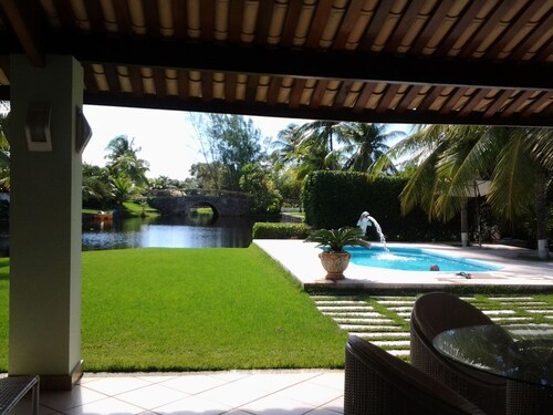 House in Cond. Interlagos Park.all carved out of lakes.Bahia at its best!