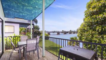 Superior-Villa, 2 Schlafzimmer, Haustiere nicht gestattet (Superior Riverfront) | Ausblick vom Zimmer