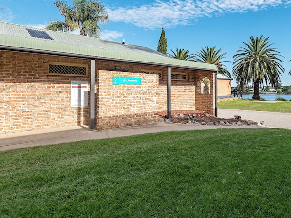 Moruya Holiday Park - South Coast
