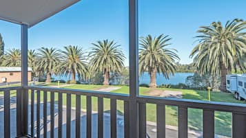 Standard Riverview 2 Bedroom Spa Villa - Not Pet Friendly | Terrace/patio