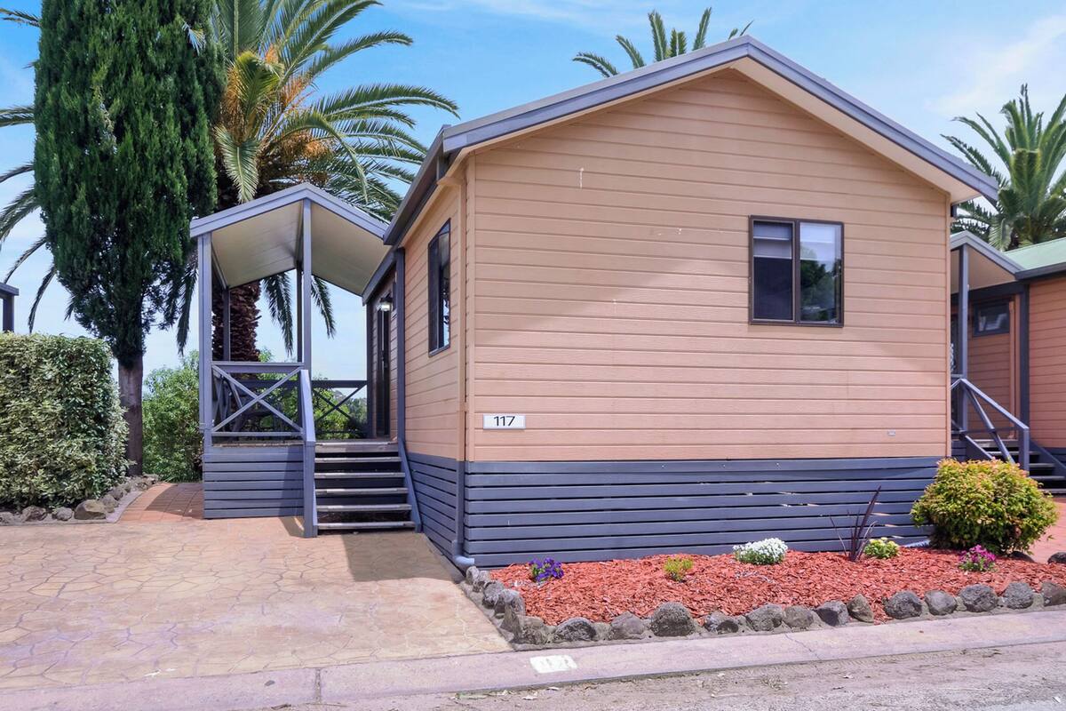 Deluxe Riverfront 2 Bedroom Spa Villa - Not Pet Friendly | Terrasse/Patio