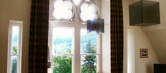 Parhaat näkymät Loch Ness - Historiallinen Abbey - Erinomaiset tilat - Lyhyet lomat