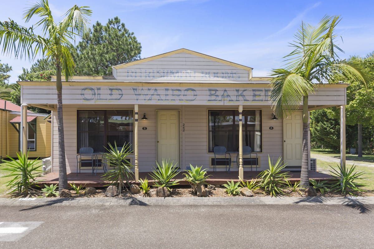 Standard 2 Bedroom Cabin - Olde Town Local Bakery | View from room