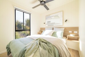 Vila luxo, 3 quartos, ao lado da piscina | Roupa de cama