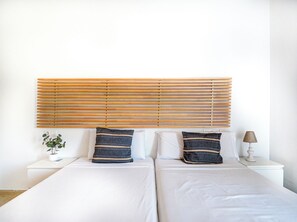 3 dormitorios, tabla de planchar con plancha, wifi gratis y ropa de cama