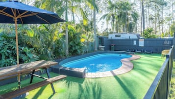 Outdoor pool, pool loungers