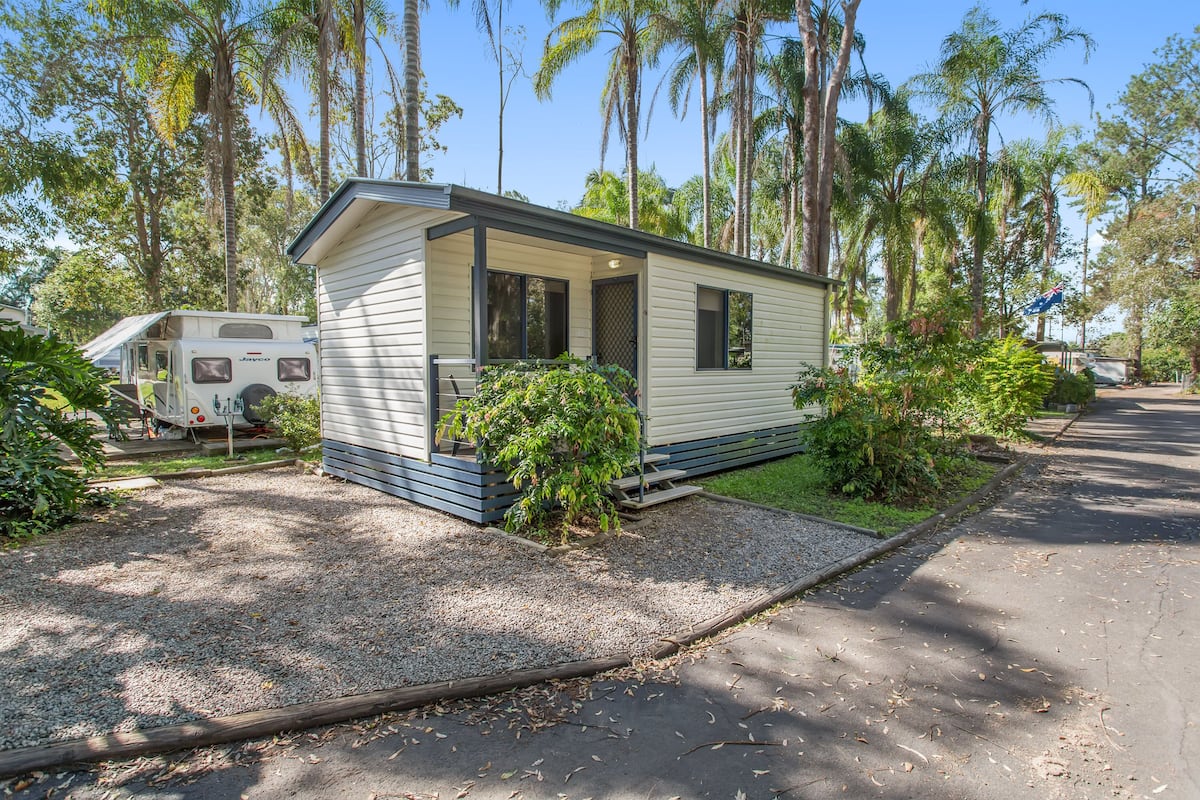 Standard 2 Bedroom Cabin | Terrace/patio