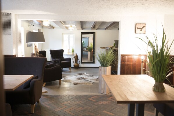 Lobby sitting area - Hotel Garni - Dahlbrucher Hof (Hilchenbach)