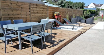 Haus mit Garten in Cherbourg en Cotentin, 10 Minuten vom Meer entfernt, 9 p, gratis WiFi