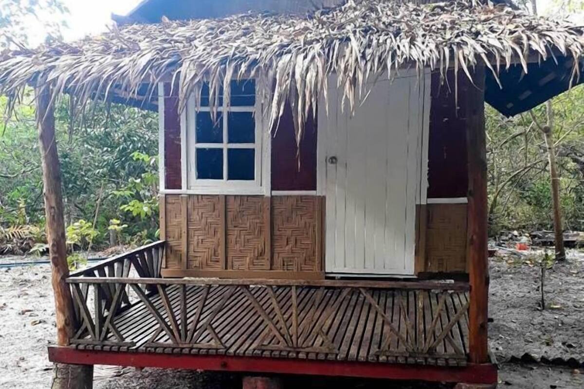 Bamboo Room with Fan
