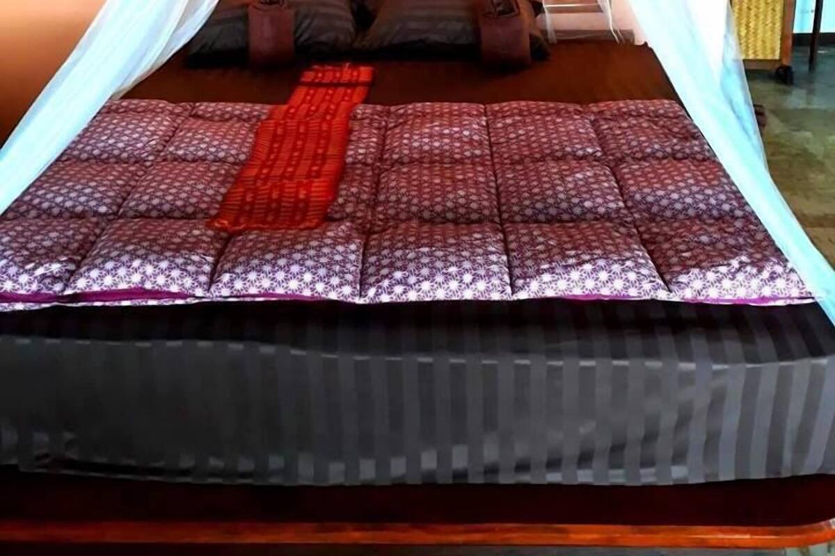 Soundproofing, bed sheets