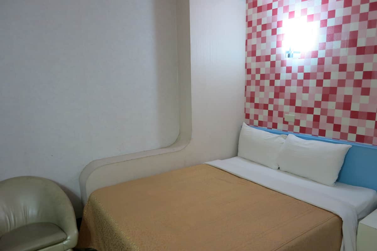 Comfort Double Room, 1 Double Bed, Non Smoking | Desk, free WiFi, bed sheets