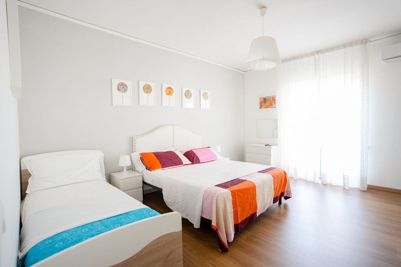 3 bedrooms, desk, iron/ironing board, travel cot