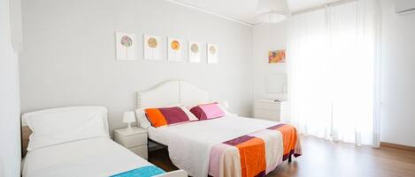 3 bedrooms, desk, iron/ironing board, travel cot