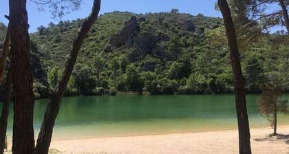 Charming house, with pool, porch and barbecue in the mountains