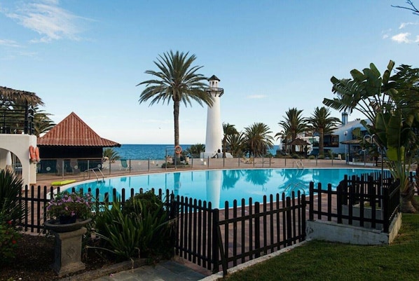 Piscine extérieure