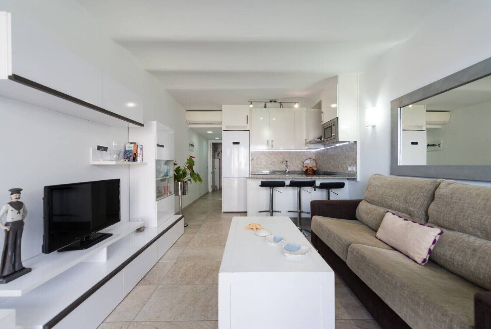 Una Smart TV, juguetes