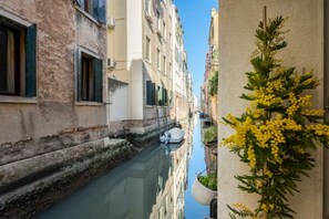 Vue depuis lâhĂ©bergement