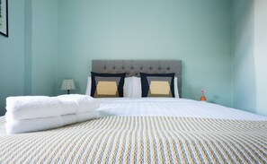 4 chambres, fer et planche à repasser, Wi-Fi gratuit