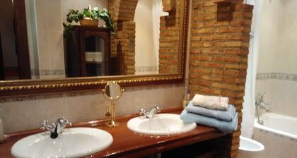Casa con Bodega for 9 people