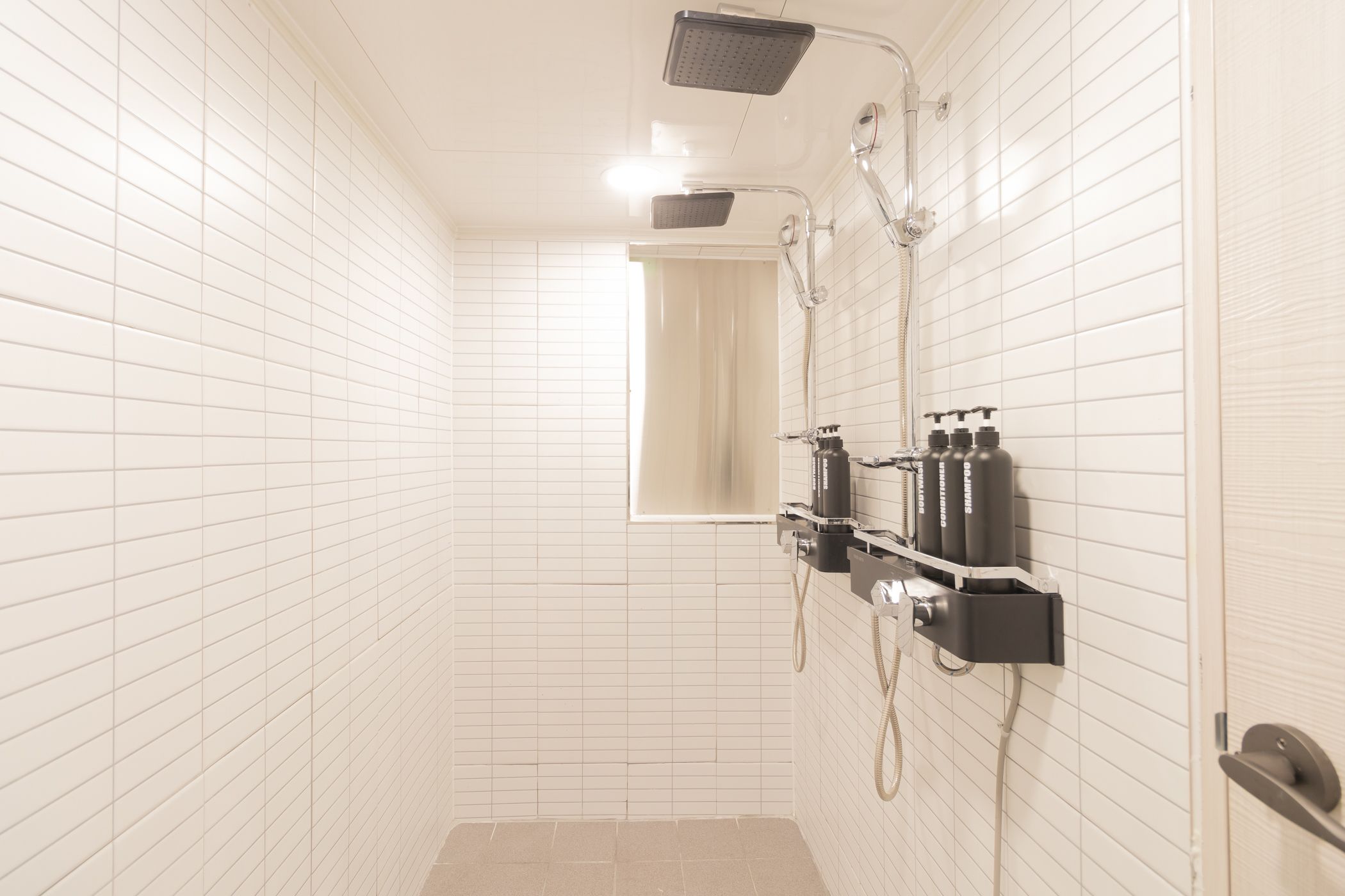 Premium Shared Dormitory, Women only, Non Smoking | Bathroom | Shower, free toiletries, hair dryer, towels