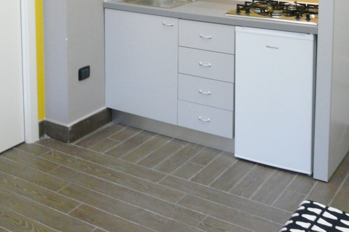 Family Suite, 1 Queen Bed with Sofa bed | Private kitchen | Coffee/tea maker, electric kettle