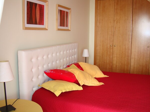 2 Schlafzimmer, Bügeleisen/Bügelbrett, Reisekinderbett, WLAN