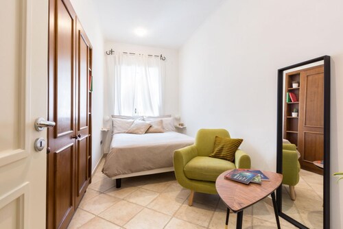 Explore the Amalfi Coast from a Cosy Home in Sorrento Centre
