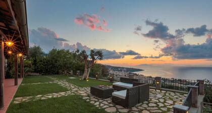 MyExclusiveItaly - Luxury Villa with breathtaking Seaview,pool,BBQ