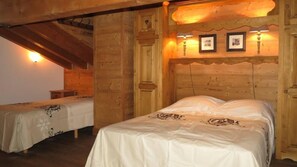 5 Schlafzimmer, Bügeleisen/Bügelbrett, kostenloses WLAN, Bettwäsche