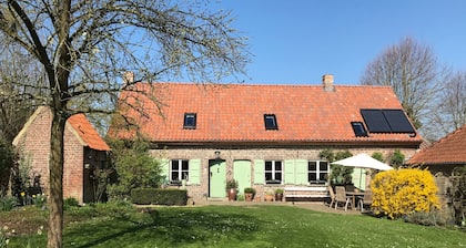 Ferme romantique dans les Flandres, à 30 km de Gand