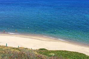 Beach nearby, sun-loungers