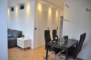 Dining - Designer apartment in the immediate vicinity of the bobsleigh run (Winterberg)