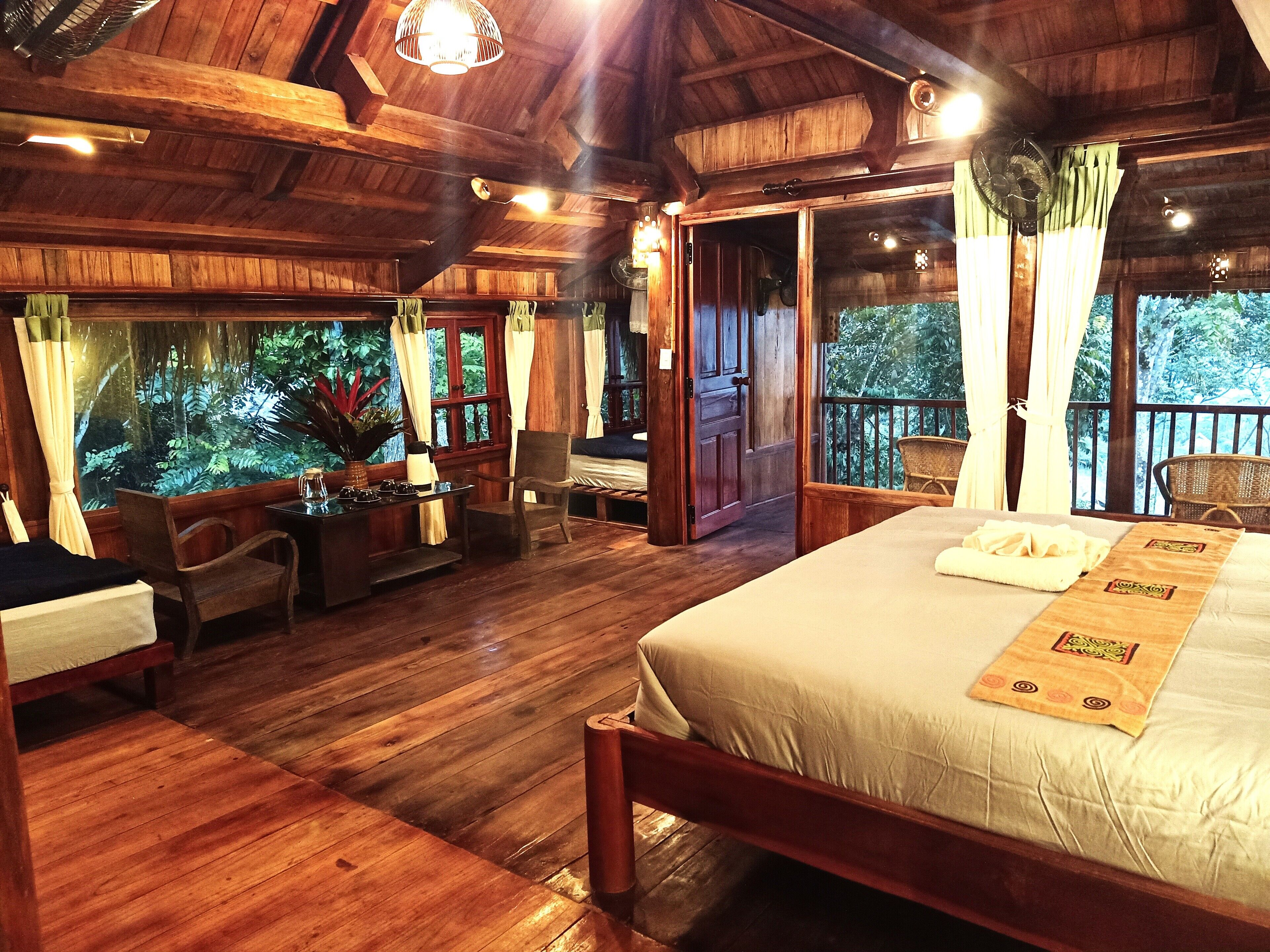 Bungalow familiar | Ropa de cama de alta calidad y edredones de plumas