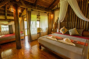 Premium bedding, down duvets, memory-foam beds, soundproofing - Puluong Home - Hostel (Ba Thuoc)