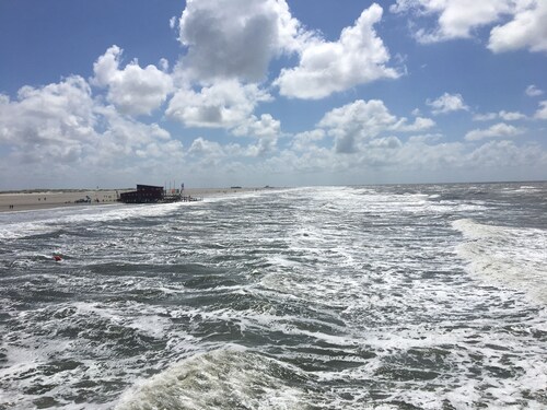 90 sqm bright, child-friendly apartment