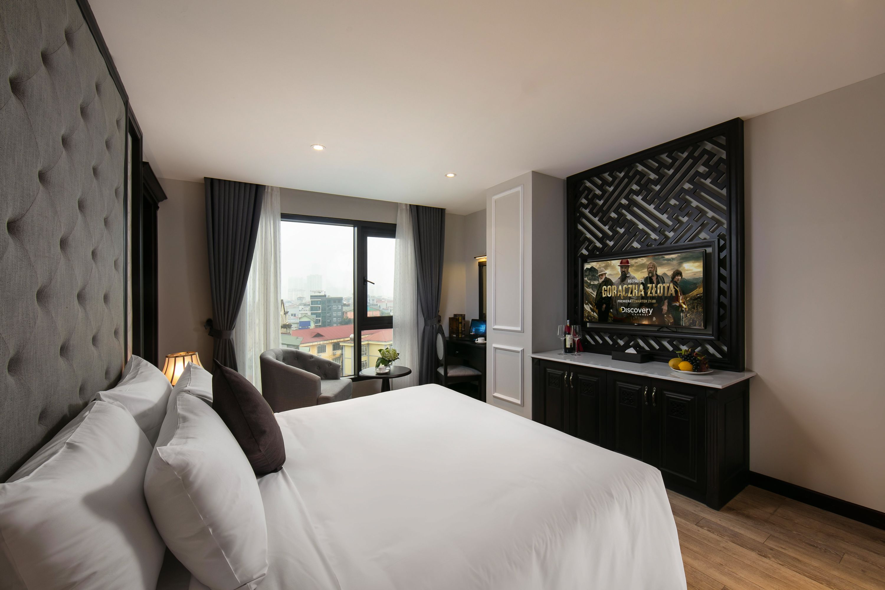 Phòng đôi hoặc 2 giường đơn Premium, quang cảnh thành phố | Minibar, két bảo mật tại phòng, bàn 