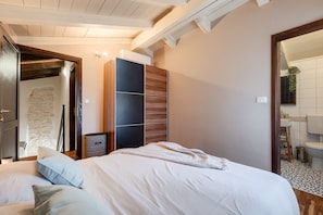 2 bedrooms, Internet
