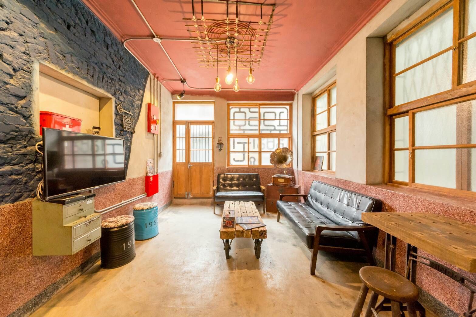 TV LED 42-inch có truyền hình cáp, TV 