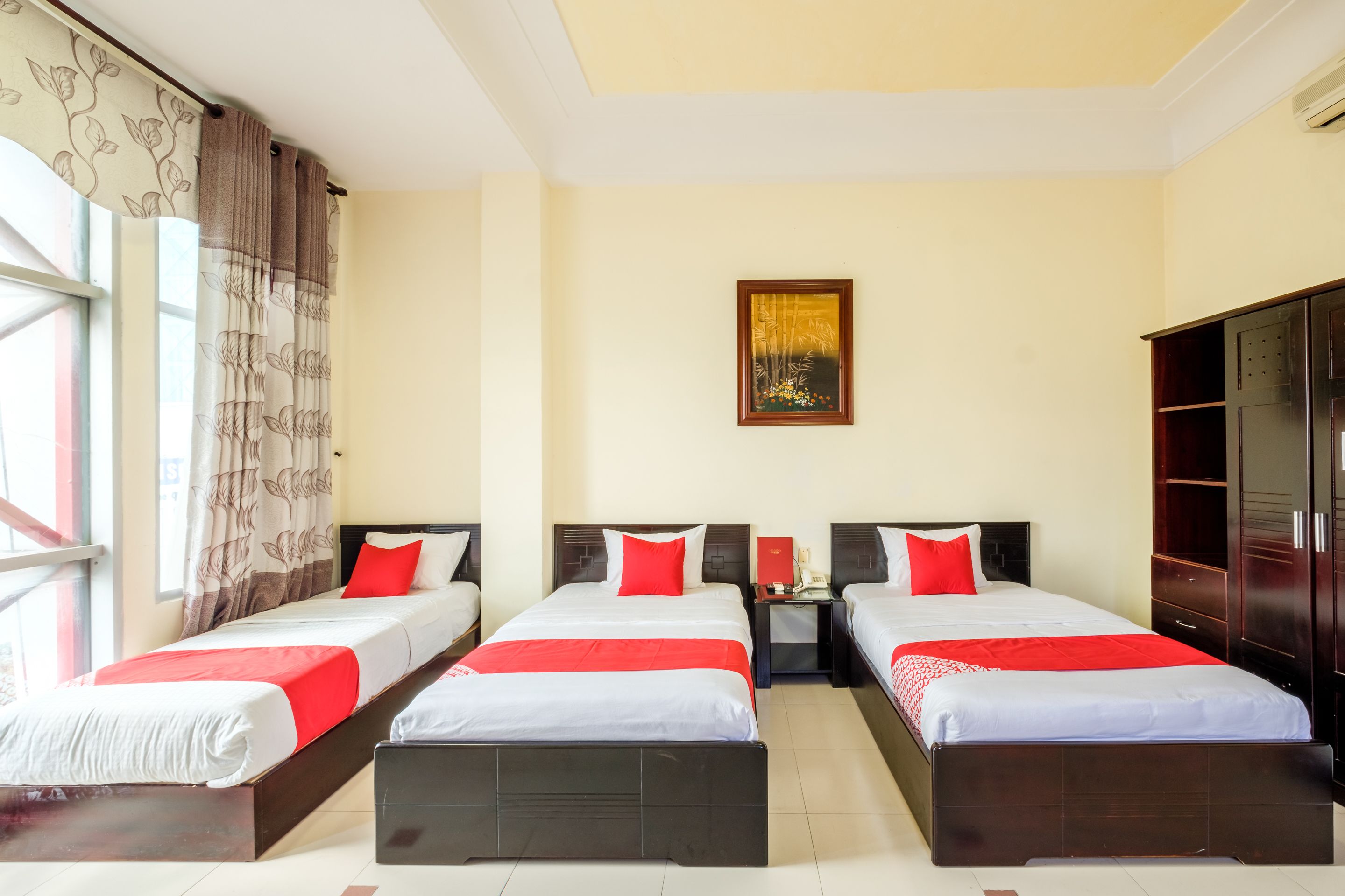 superior suite | desk, free wifi