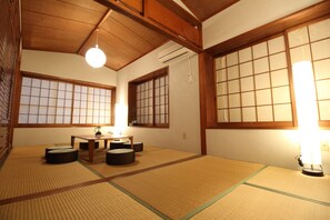 Private Vacation Home - M's Resort KUMOJI (Naha)