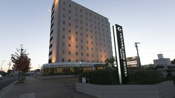 Façade de lâhĂ©bergement - soirĂ©e/nuit