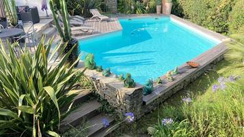 Piscine extérieure, piscine chauffée