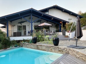 Piscine extérieure, piscine chauffée
